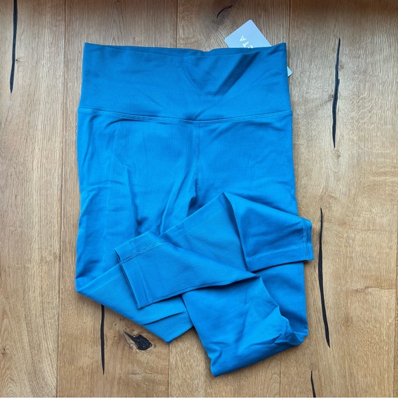 Athleta Aurora Seamless Ribbed Yoga Legging in Blue Medium NWT - Picture 3 of 4